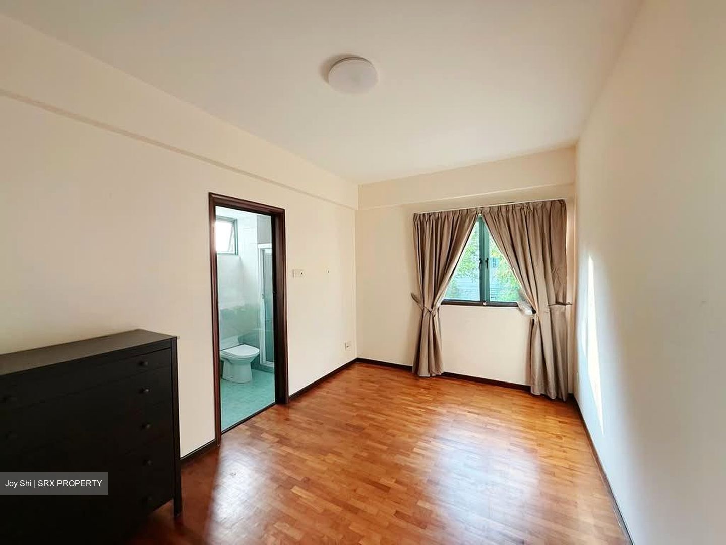 Stratford Court (D16), Condominium #593995611